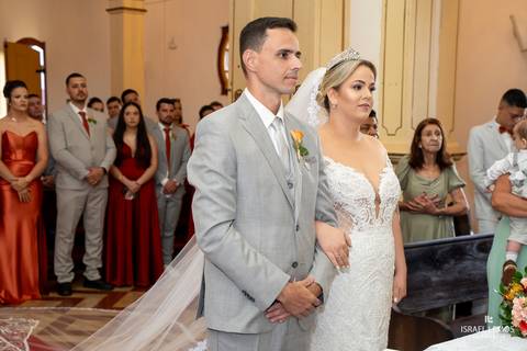 casamento na igreja São Francisco em Pitangui com o fotografo de casamento de bom despacho  Israel lemos'