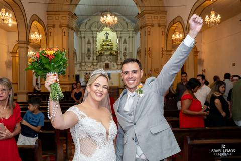 casamento na igreja São Francisco em Pitangui com o fotografo de casamento de bom despacho  Israel lemos'