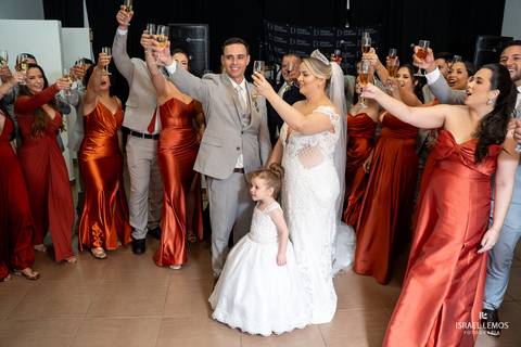 recepção de casamento em Pitangui no varandão com fotos oficiais do melhor fotografo de Pitangui Israel lemos'