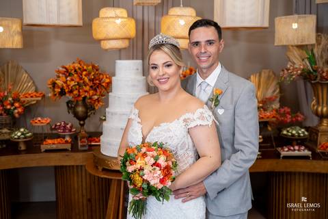 Se você está procurando um fotógrafo profissional em Bom Despacho (MG) para registrar seu casamento, ensaio fotográfico, aniversário ou evento especial, chegou ao lugar certo!

Meu nome é Israel, sou fotógrafo e videomaker com experiência em fotografia de'