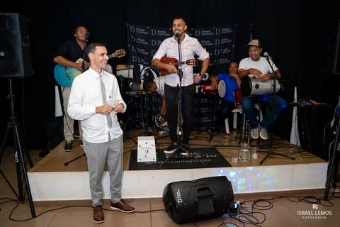 recepção de casamento em Pitangui no varandão com fotos oficiais do melhor fotografo de Pitangui Israel lemos'