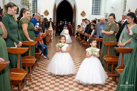 Fotografia de casamento em para de minas na igreja n s das graças com o fotografo Israel Lemos o melhor fotografo de para de minas'