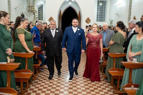 Fotografia de casamento em para de minas na igreja n s das graças com o fotografo Israel Lemos o melhor fotografo de para de minas'