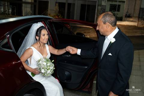 Fotografia de casamento em para de minas na igreja n s das graças com o fotografo Israel Lemos o melhor fotografo de para de minas'