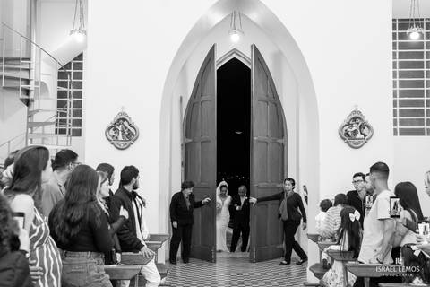 Fotografia de casamento em para de minas na igreja n s das graças com o fotografo Israel Lemos o melhor fotografo de para de minas'