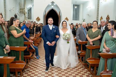 Fotografia de casamento em para de minas na igreja n s das graças com o fotografo Israel Lemos o melhor fotografo de para de minas'