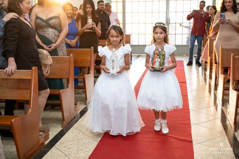 aluguel de vestido de noiva em bhdamas em Juatuba'