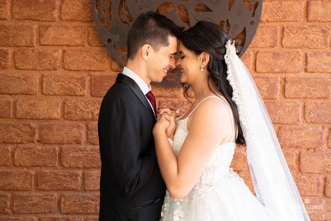 Existem muitos fotógrafos talentosos no Rio de Janeiro, cada um com seu estilo e especialidade. Alguns nomes notáveis incluem Israel Lemos '