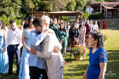 casamento no sitio aberto em Divinópolis com fotos lindas do fotografo profissional Israel Lemos fotografia em Divinópolis '