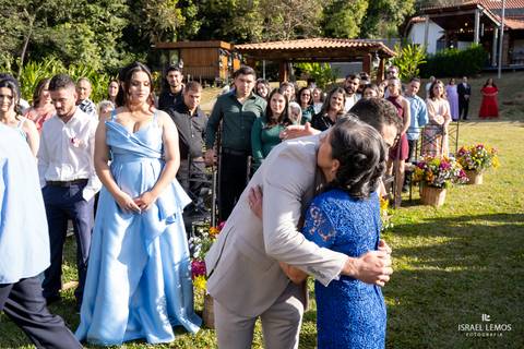 casamento no sitio aberto em Divinópolis com fotos lindas do fotografo profissional Israel Lemos fotografia em Divinópolis '