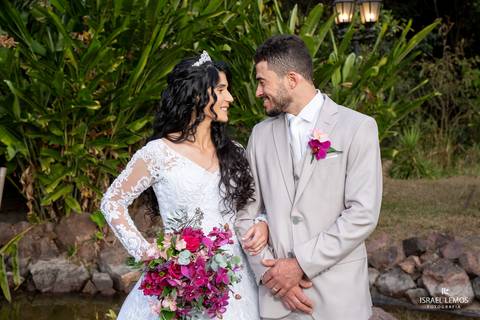 vestido e terno para casamento em um so lugar em Divinópolis '
