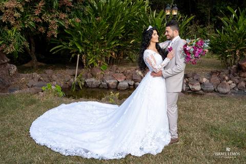vestido e terno para casamento em um so lugar em Divinópolis '