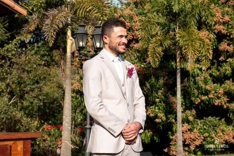 casamento no sitio aberto em Divinópolis com fotos lindas do fotografo profissional Israel Lemos fotografia em Divinópolis '