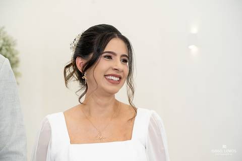 noiva se emociona em lagoa da prata'