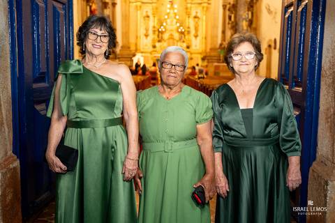 casamento em Mateus Leme na igreja santo Antonio matriz com fotos do fotografo Israel Lemos Mateus leme'