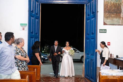 casamento em Mateus Leme na igreja santo Antonio matriz com fotos do fotografo Israel Lemos Mateus leme'