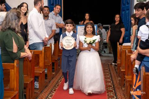 casamento em Mateus Leme na igreja santo Antonio matriz com fotos do fotografo Israel Lemos Mateus leme'