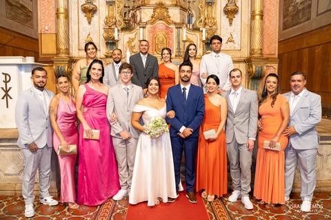 casamento em Mateus Leme na igreja santo Antonio matriz com fotos do fotografo Israel Lemos Mateus leme'