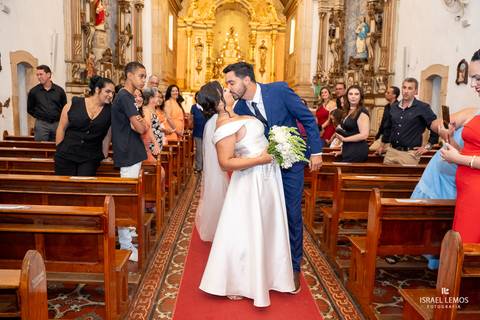 casamento em Mateus Leme na igreja santo Antonio matriz com fotos do fotografo Israel Lemos Mateus leme'