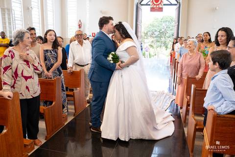 vestido de noiva em bom despacho'