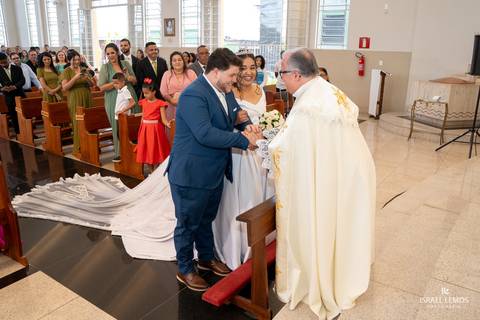 vestido de noiva em bom despacho'
