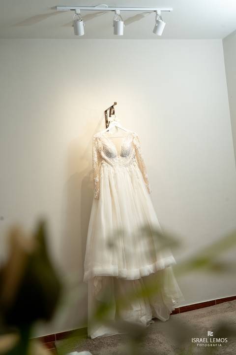 vestido  de casamento na italia milao fotorgafo de casamento em italia'