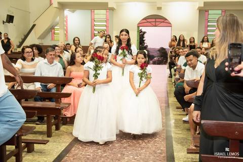 FOtografo de casamento em lagoa da prata fotos lindas na igreja matriz por Israel Lemos fotografo em lagoa da prata'