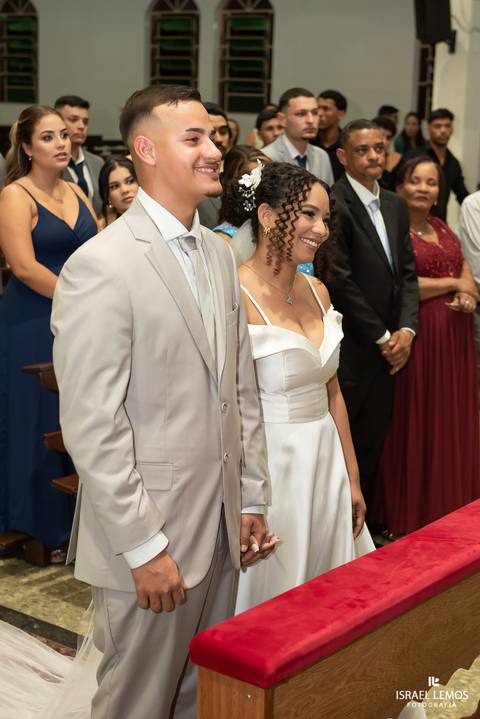 FOtografo de casamento em lagoa da prata fotos lindas na igreja matriz por Israel Lemos fotografo em lagoa da prata'