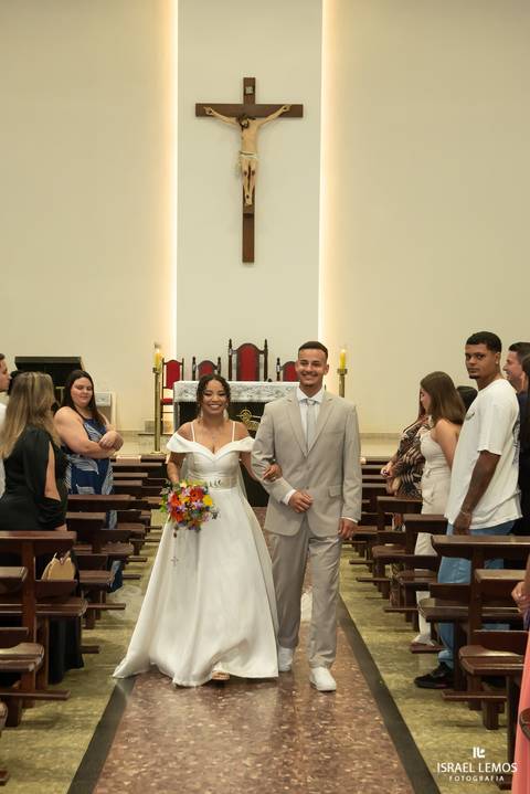 FOtografo de casamento em lagoa da prata fotos lindas na igreja matriz por Israel Lemos fotografo em lagoa da prata'