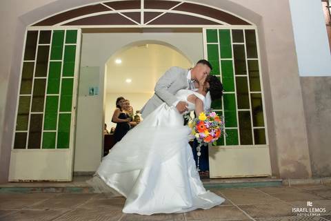 FOtografo de casamento em lagoa da prata fotos lindas na igreja matriz por Israel Lemos fotografo em lagoa da prata'
