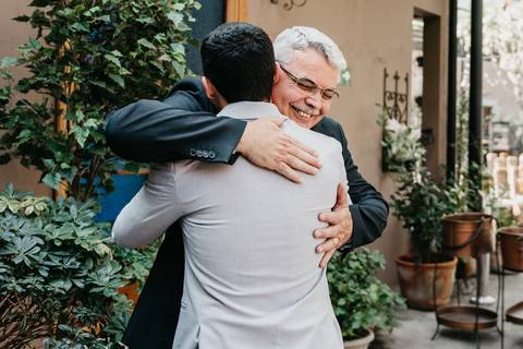 elopement wedding casamento a dois em sao paulo sitio sao jorge sao bernardo do campo votos noivos fotografo de casamento de dia diurno decoracao rustica paleta verde e branca casamento buque da noiva '