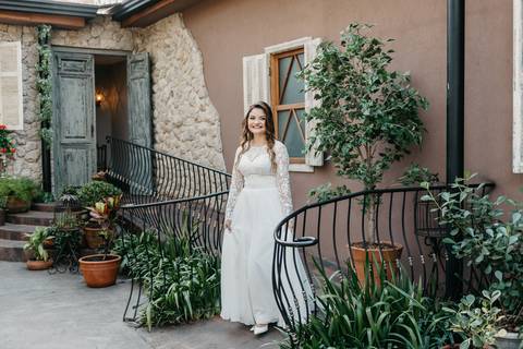 elopement wedding casamento a dois em sao paulo sitio sao jorge sao bernardo do campo votos noivos fotografo de casamento de dia diurno decoracao rustica paleta verde e branca casamento buque da noiva '