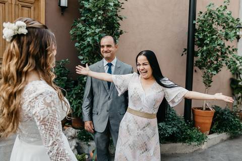 elopement wedding casamento a dois em sao paulo sitio sao jorge sao bernardo do campo votos noivos fotografo de casamento de dia diurno decoracao rustica paleta verde e branca casamento buque da noiva '