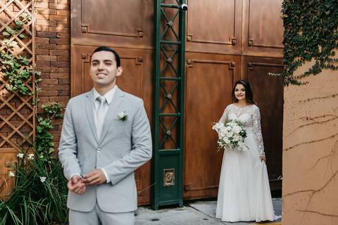 elopement wedding casamento a dois em sao paulo sitio sao jorge sao bernardo do campo votos noivos fotografo de casamento de dia diurno decoracao rustica paleta verde e branca casamento buque da noiva '