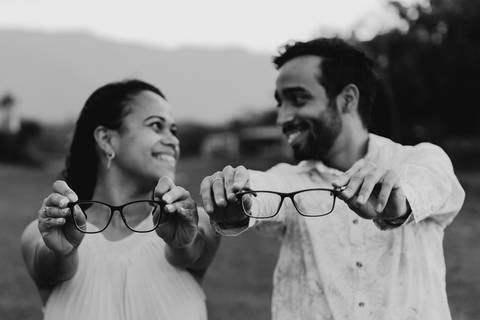 ensaio de casal na praia ensaio pre wedding ensaio pre casamento na praia bertioga ensaio na praia no nascer do sol ensaio de casal no por do sol ensaio na praia'
