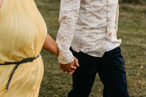 ensaio de casal na praia ensaio pre wedding ensaio pre casamento na praia bertioga ensaio na praia no nascer do sol ensaio de casal no por do sol ensaio na praia'