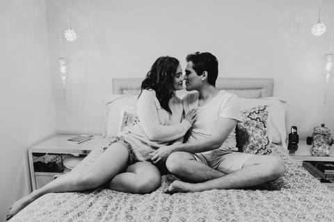 ensaio de casal em casa com cachorros ensaio com cachorros ensaio em casa ensaio villa do golfe ribeirao preto'