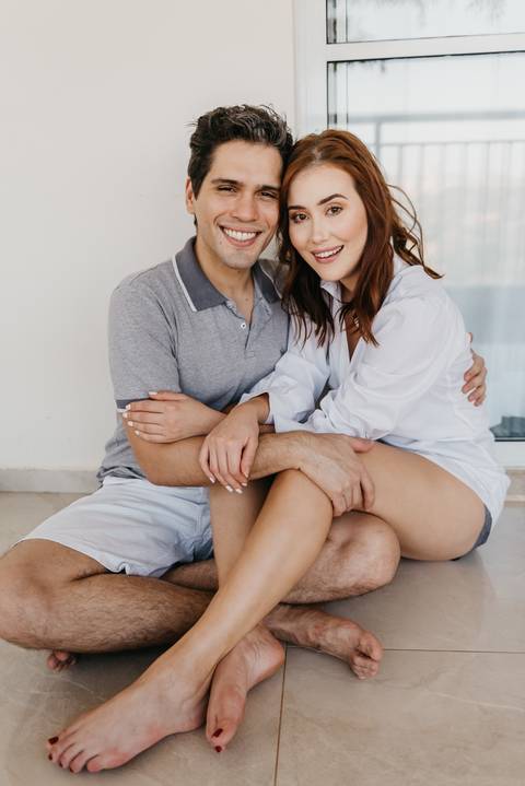 ensaio de casal em casa com cachorros ensaio com cachorros ensaio em casa ensaio villa do golfe ribeirao preto'