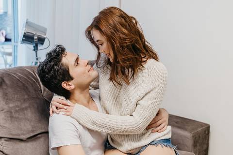 ensaio de casal em casa com cachorros ensaio com cachorros ensaio em casa ensaio villa do golfe ribeirao preto'