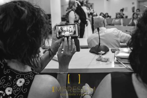 Reportaje fotográfico de bodas, reportaje fotografico madrid, impresium, impresium fotografía y vídeo, fotoperiodismo, foto narrativa, Rubén Córdoba, boda, wedding, wedding photografer, fotografía boda original, boda en Casa Rosita, boda en Fuentearcos'