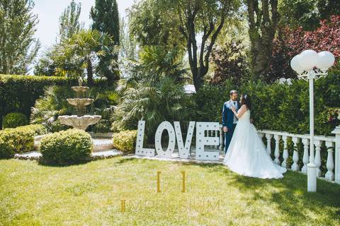 Reportaje fotográfico de bodas, reportaje fotografico madrid, impresium, impresium fotografía y vídeo, fotoperiodismo, foto narrativa, Rubén Córdoba, boda, wedding, wedding photografer, fotografía boda original, boda en Casa Rosita, boda en Fuentearcos'