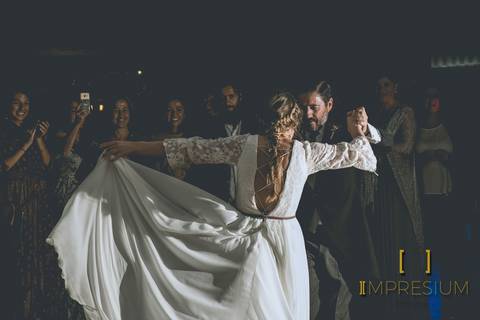 Reportaje fotográfico de bodas, impresium, impresium fotografía y vídeo, fotoperiodismo boda, boda, wedding, wedding photografer, fotografía original boda Madrid, boda en Etxemendi, fotografia boda en Etxemendi'