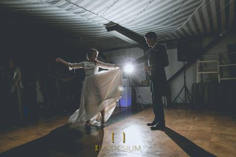 Reportaje fotográfico de bodas, impresium, impresium fotografía y vídeo, fotoperiodismo boda, boda, wedding, wedding photografer, fotografía original boda Madrid, boda en Etxemendi, fotografia boda en Etxemendi'