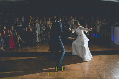 Reportaje fotográfico de bodas, impresium, impresium fotografía y vídeo, fotoperiodismo boda, boda, wedding, wedding photografer, fotografía original boda Madrid, boda en Etxemendi, fotografia boda en Etxemendi'