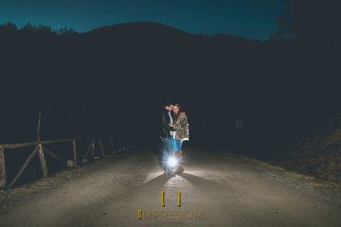 sesión preboda, El Castañar del Tiemblo, preboda en Avila, sesión fotográfica, reportajes de boda madrid, fotografo de boda madrid, fotografo de bodas españa, preboda en el Castañar del Tiemblo, impresium, reportaje preboda, love session, bodas madrid'