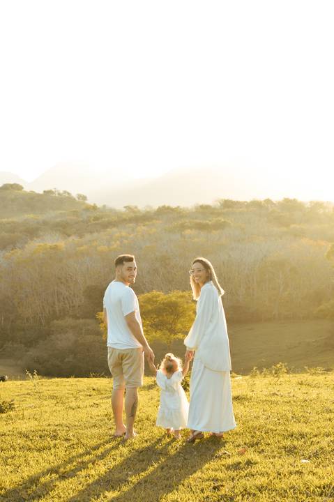 Ensaio no pôr do sol de família '