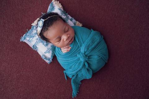 Séance photo nouveau né Studio Creative  Viry Chatillon'