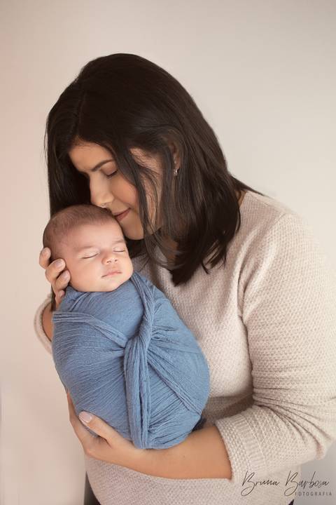 bruna barbosa fotografia, sao paulo, sessão newborn, foto com os pais'