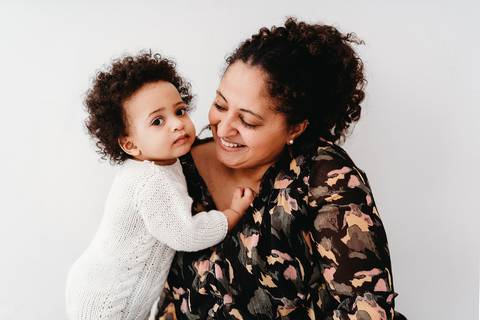 fotografia de familias, fotografa de crianças, fotografa de família, melhor fotografa de famílias, sessão fotográfica de primeiro aniversário, sessão fotos lisboa, fotos em família, sessão fotos, white, white session, fotografia de bebes, smash the cake'