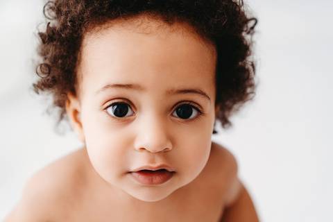 fotografia de familias, fotografa de crianças, fotografa de família, melhor fotografa de famílias, sessão fotográfica de primeiro aniversário, sessão fotos lisboa, fotos em família, sessão fotos, white, white session, fotografia de bebes, smash the cake'